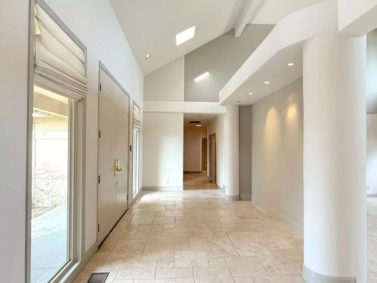 Beautiful Custom One Story Estate Located On One Of The Most Desirable Streets In Blackhawk Country Club ! Views ! photo 4