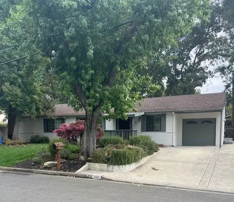 180 Maiden Ln photo 4