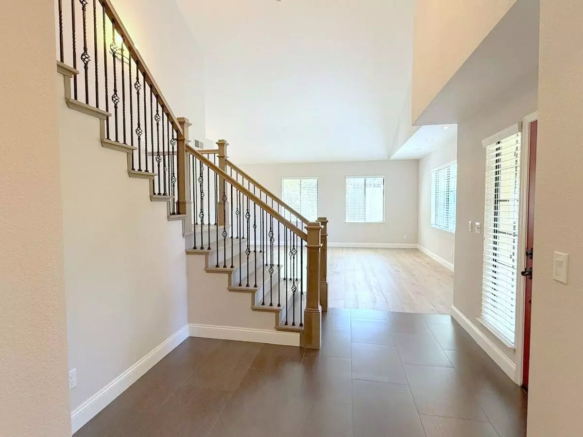 Spectacular Anderson Ranch Beauty Backing To Open Space ! photo 2