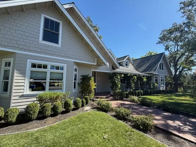 352 La Questa Dr photo 4