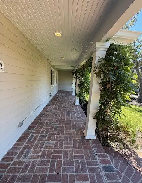 352 La Questa Dr photo 5