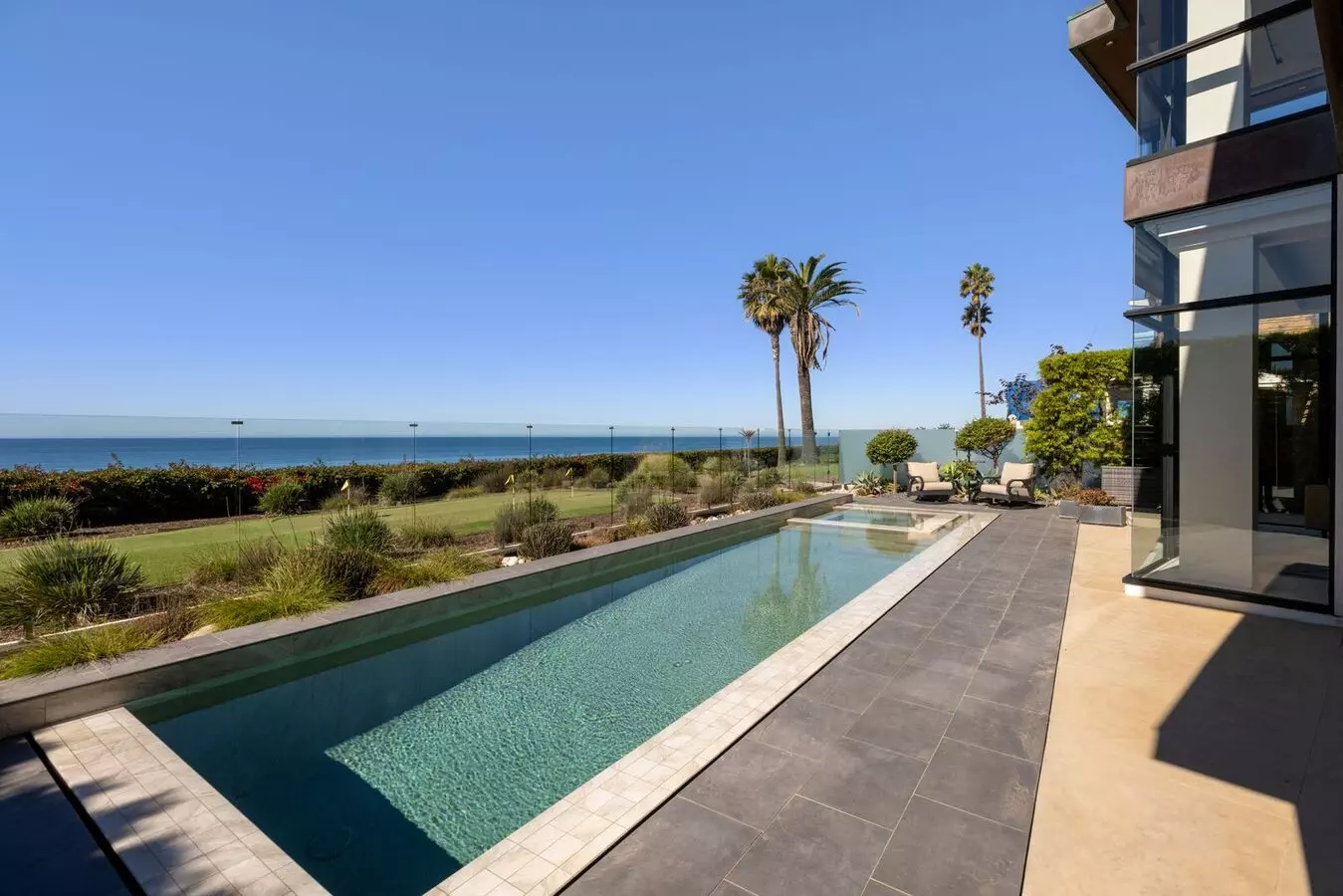 Luxury Coastal Escape W/ Resort-style Amenities &amp; Stunning Views photo 3