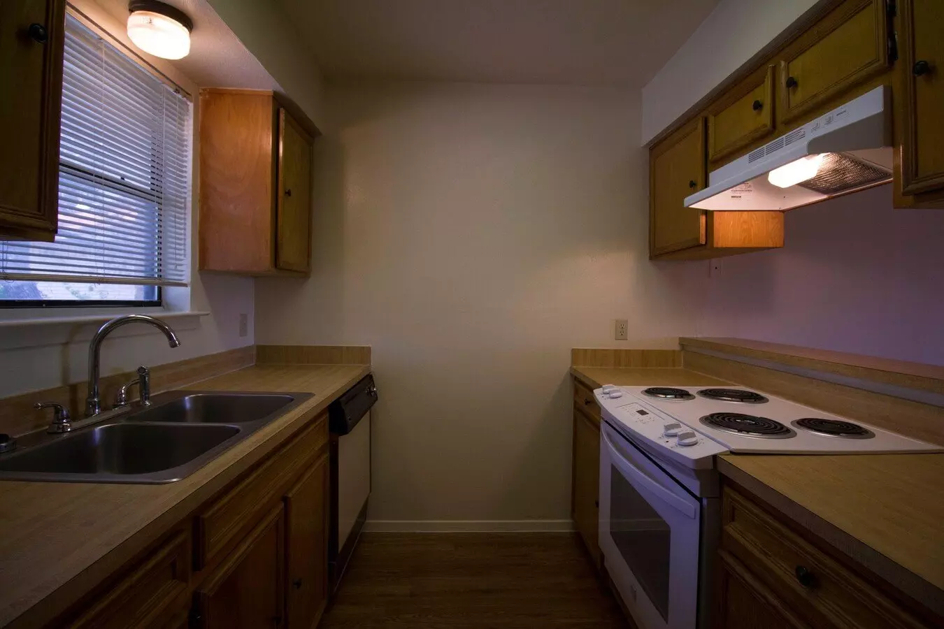 1700 West Hickory Street, Denton, TX 76201 photo 2
