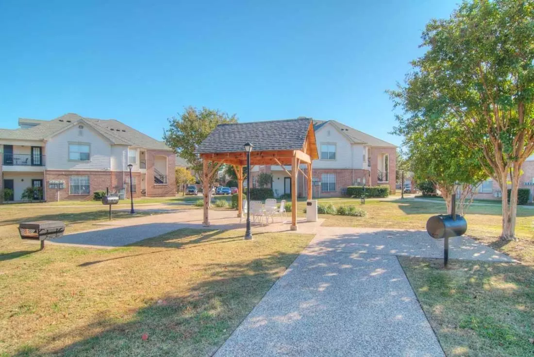 Waterford at Spencer Oaks photo 5
