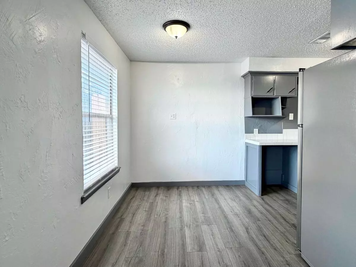 2526 Louise B, Denton, TX 76201 photo 5