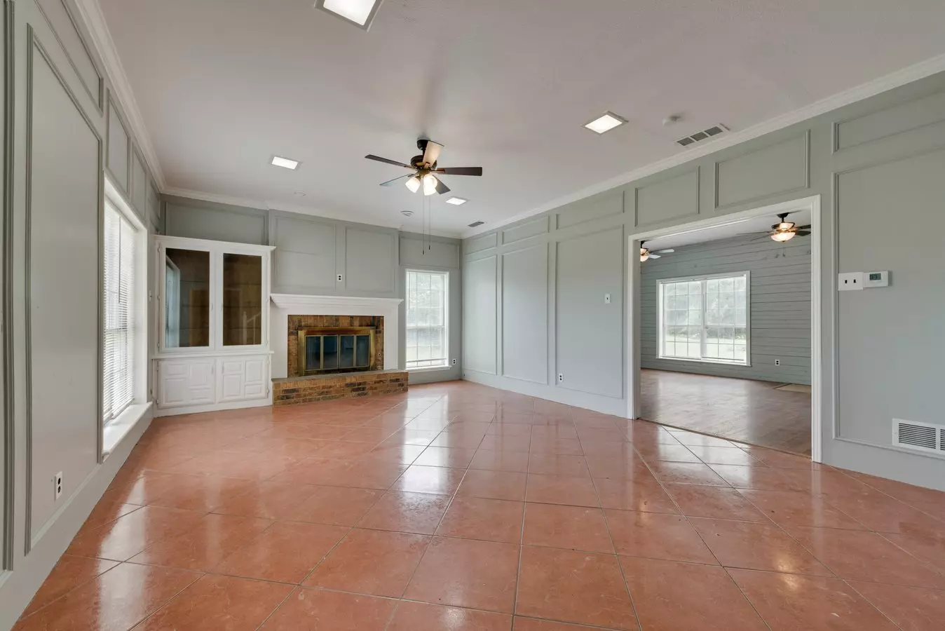 743 Kings Lane, Desoto, TX 75115 photo 2