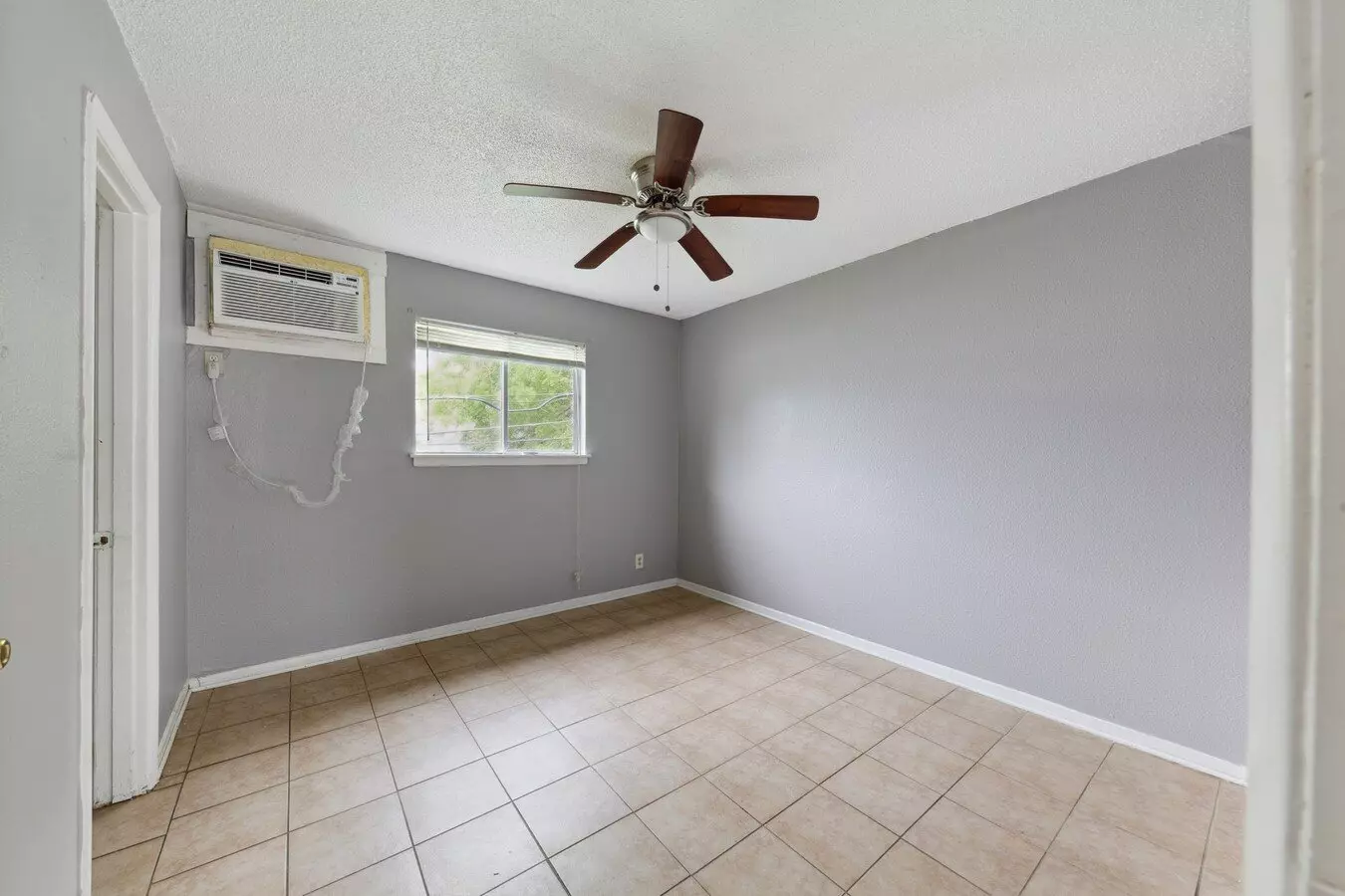 3906 Video Street, Dickinson, TX 77539 photo 3
