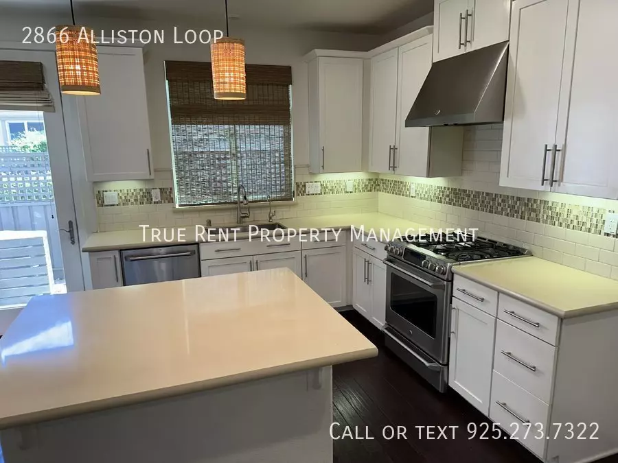 2866 Alliston Loop, Dublin, CA 94568 photo 4