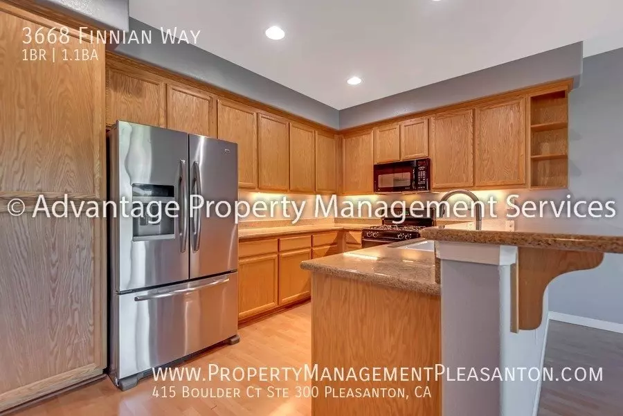 3668 Finnian Way, Dublin, CA 94568 photo 5