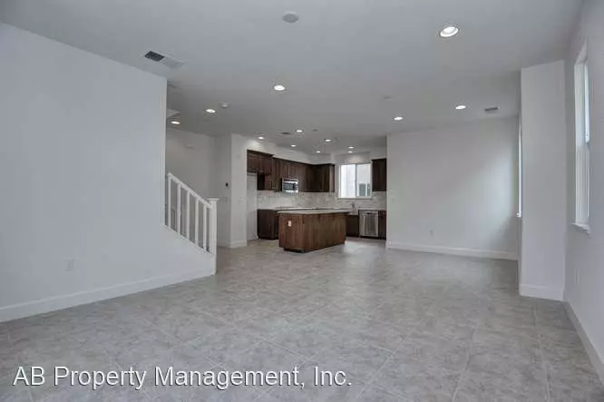 5536 Esprit Way, Dublin, CA 94568 photo 3