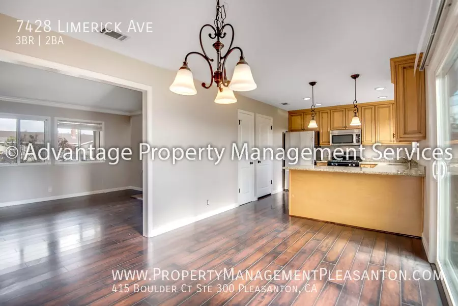 7428 Limerick Ave photo 4