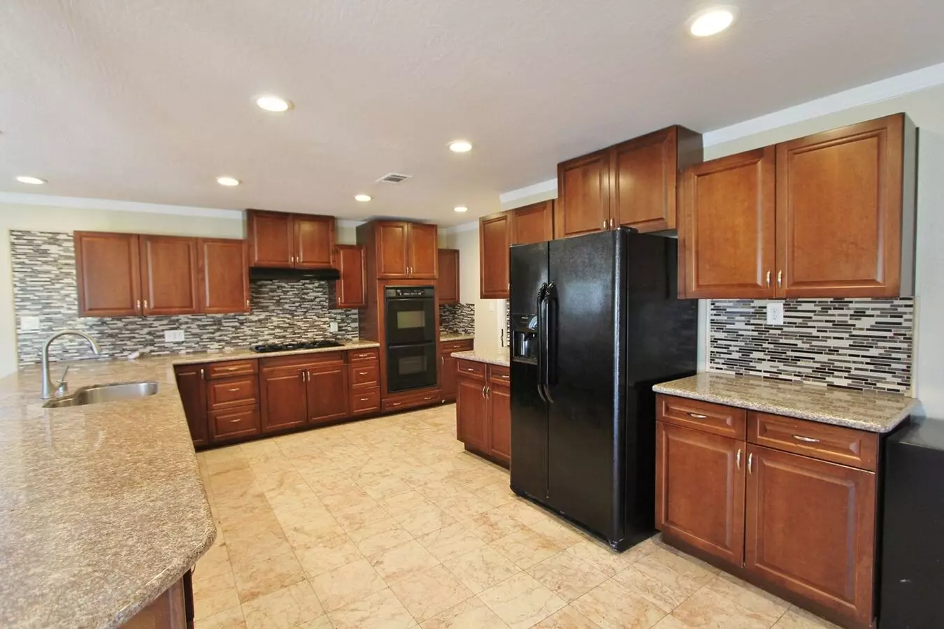 Great Shape Dublin Single Family Home Recently Remodeled photo 2