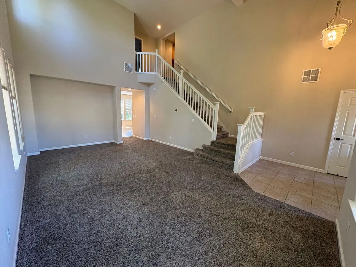 Beautiful Two Floor 4bd/3ba Home Available In Dublin Ca!!!! photo 5