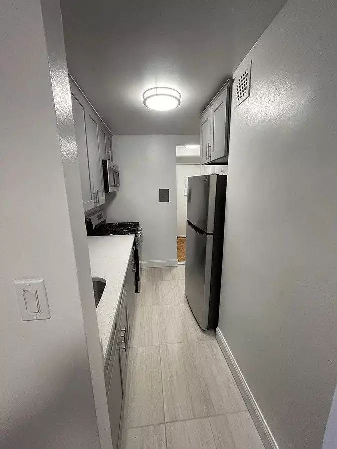Move-in Ready 1br With New Kitchen &amp; Bath photo 5