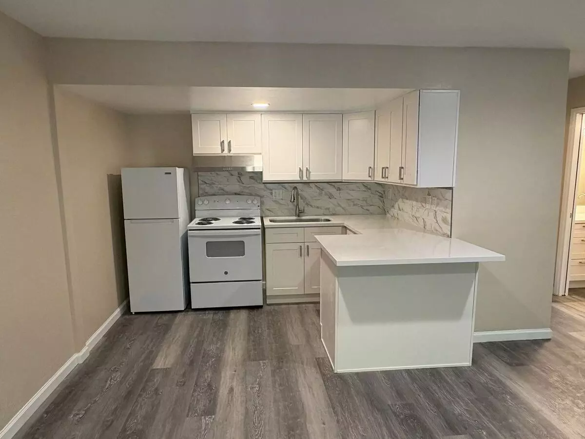 Stanford Garden Apartments photo 3