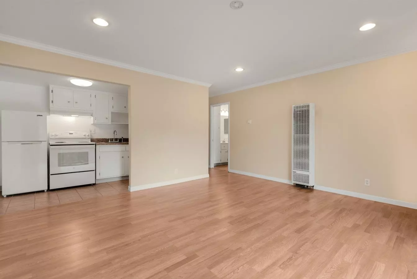 1BR/1BA floor plan