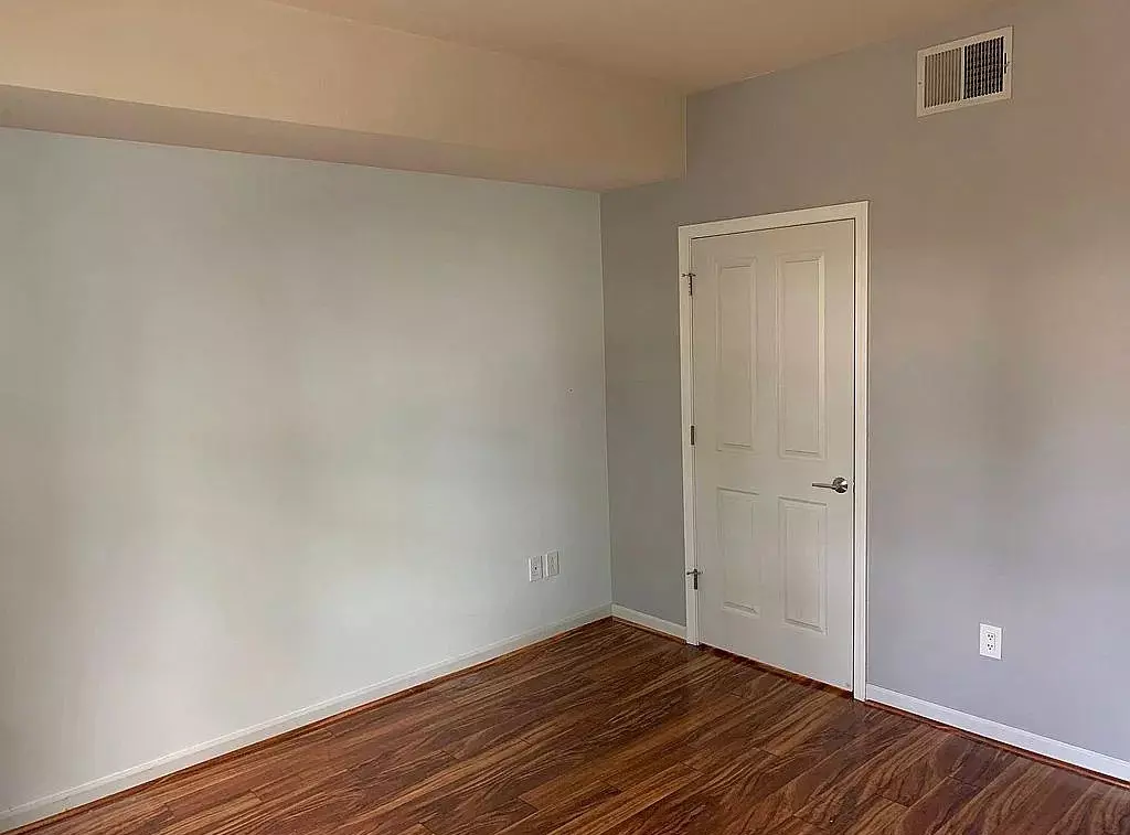 1st-floor 1-bedroom, 1-bathroom Condo photo 4