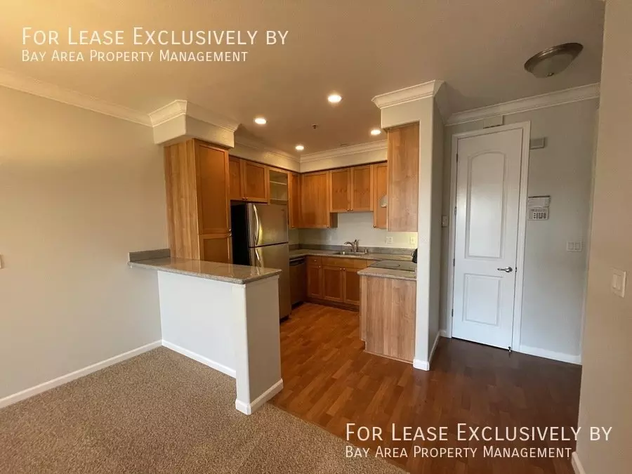 2330 University Avenue, East Palo Alto, CA 94303 photo 2