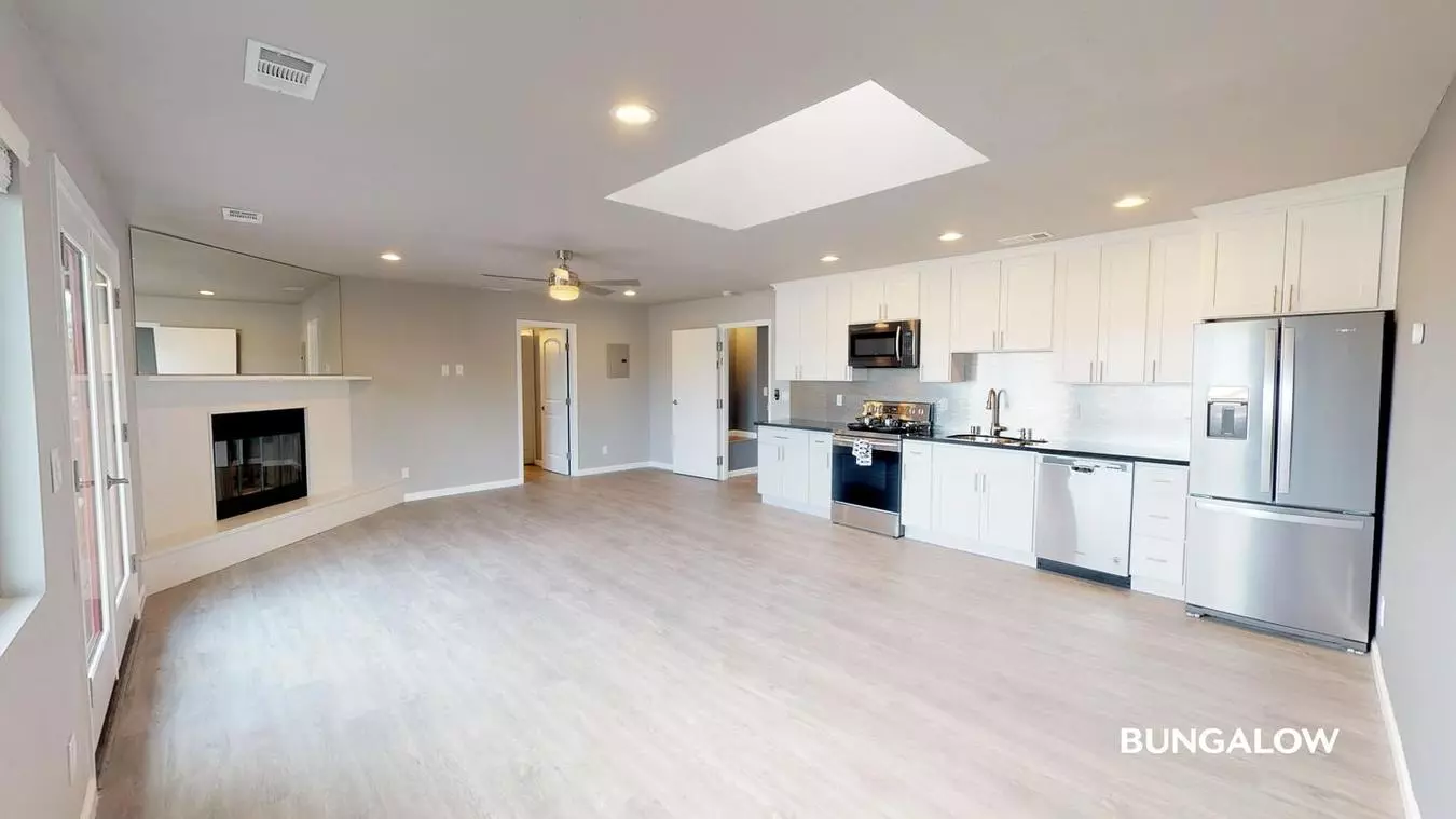 2410 Illinois Street, East Palo Alto, CA 94303 photo 3