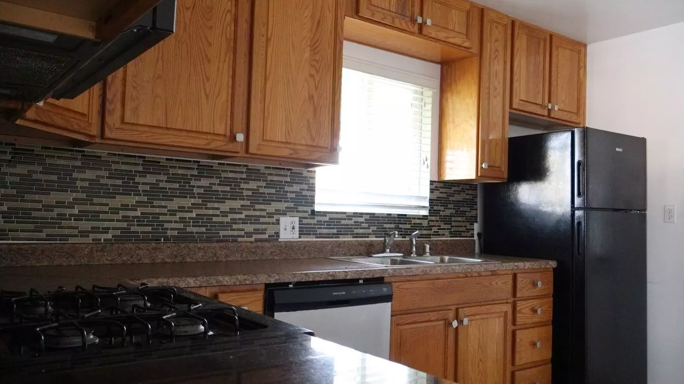 1219 E Washington Ave El Cajon, CA 92019 photo 4