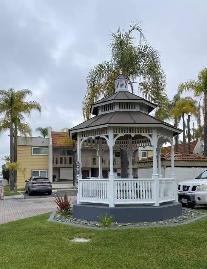 Spacious 2 Bedroom, 1 Bath Apartments — Your New Home In The Heart Of El Cajon photo 4