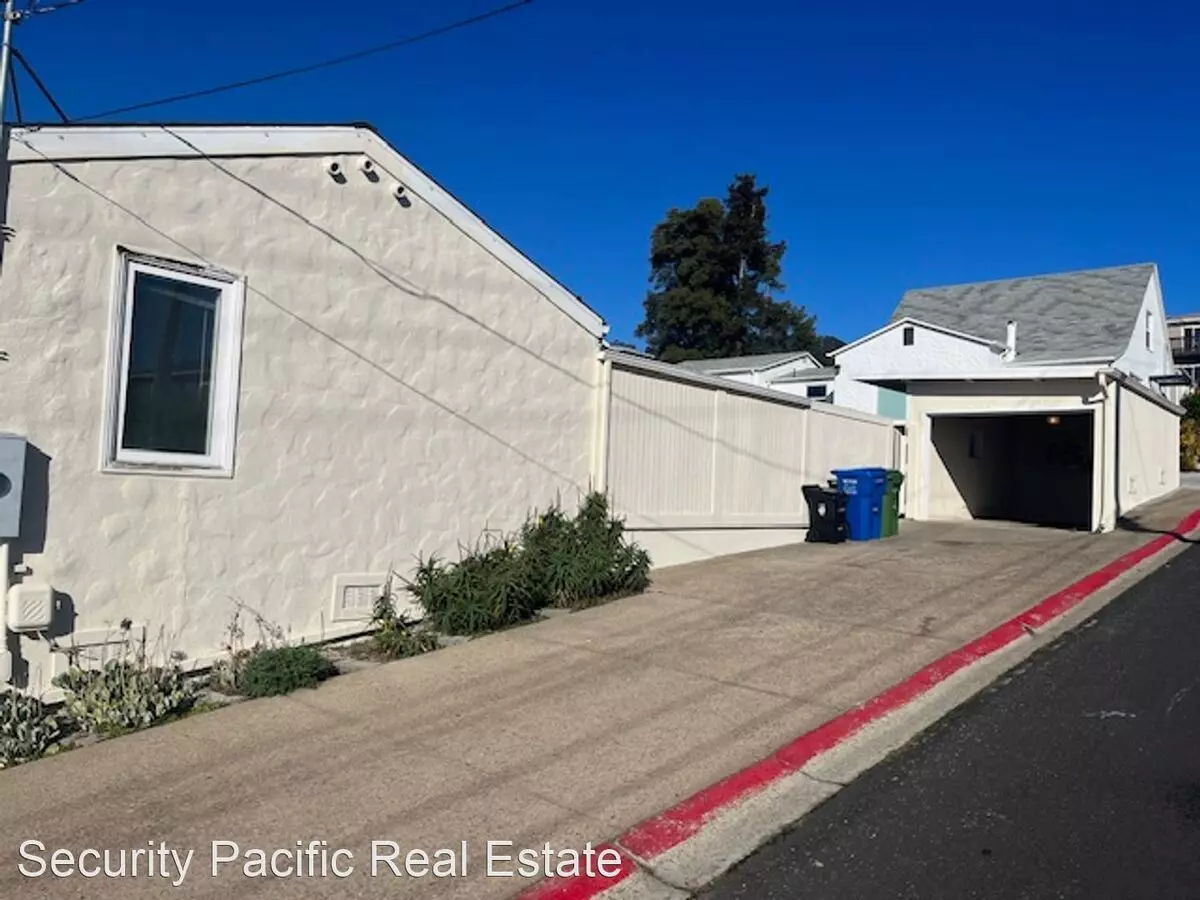 900 Pomona Ave photo 5