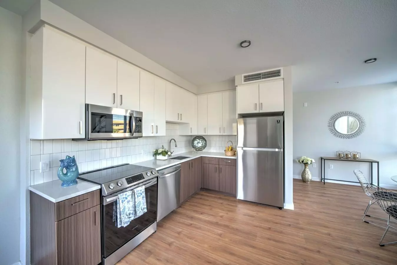 Modern 1 Bed / 1 Bath At Cerrito Vista | In-unit Laundry | Parking Available | Pets Welcome photo 2