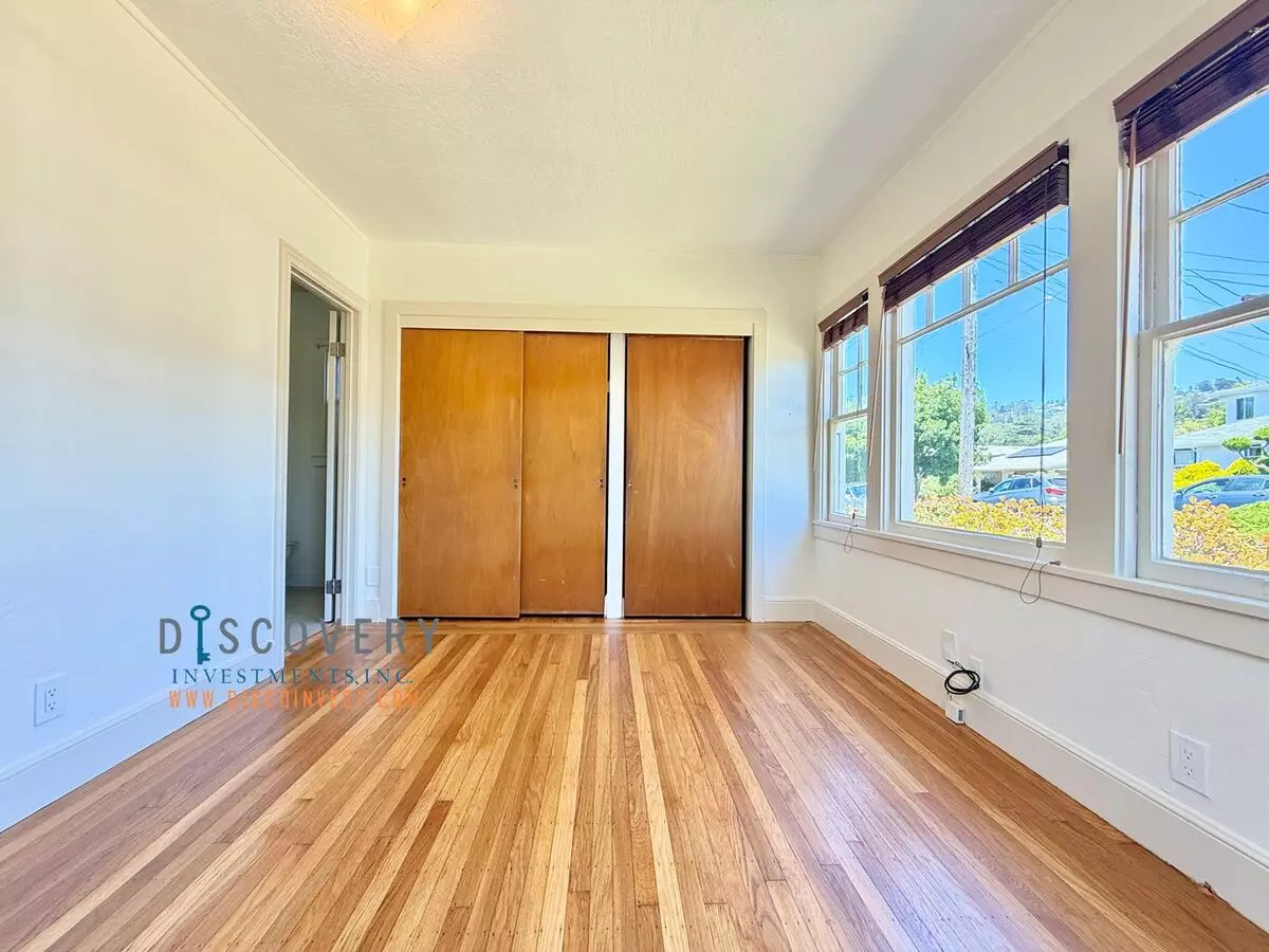 Newly Renovated &amp; Turn-key Home In Prime El Cerrito Walking Distance To Bart And Parks photo 5