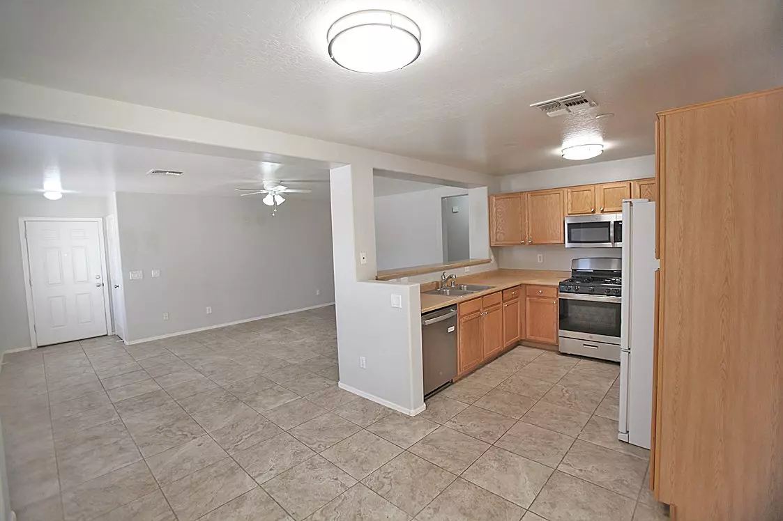 13301 North 124th Avenue, El Mirage, AZ 85335 photo 3