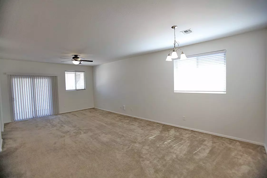 11538 W Redfield Rd photo 4