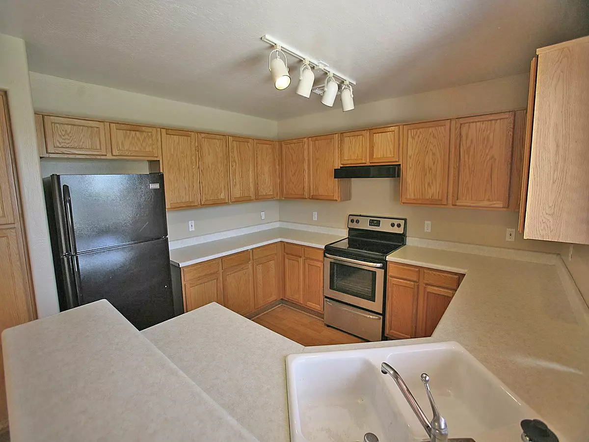 12237 W Larkspur Rd photo 4