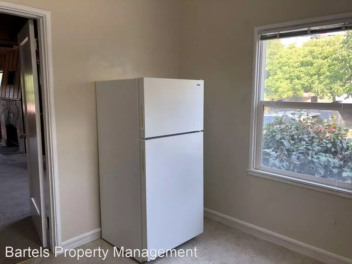 *4182-4184 Santa Rita Rd photo 4