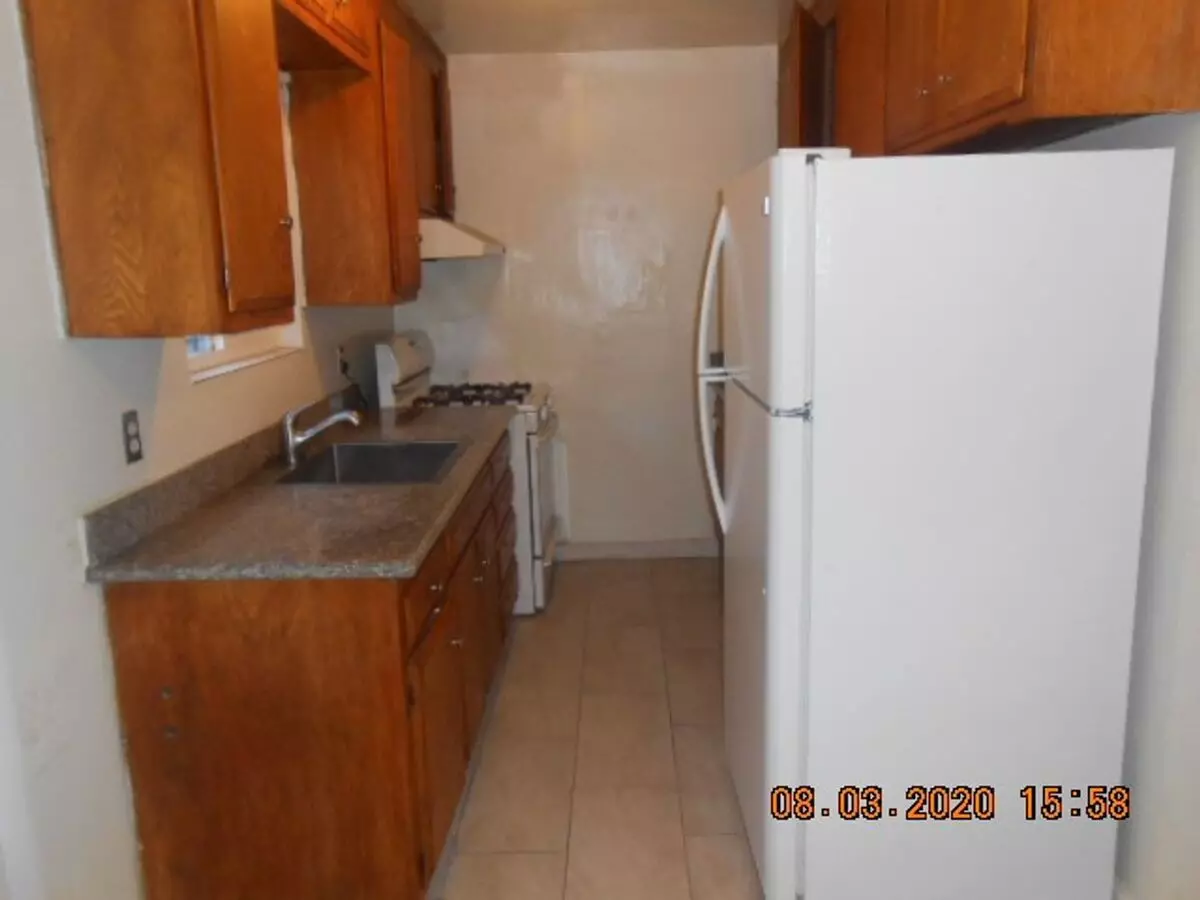 47th St - 1029 photo 4
