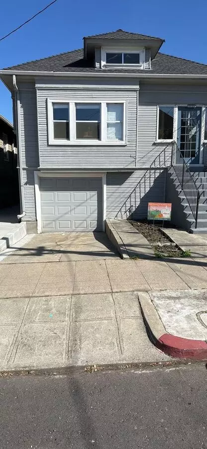 Short Term Lease Only - Fully Furnished Unit! photo 2