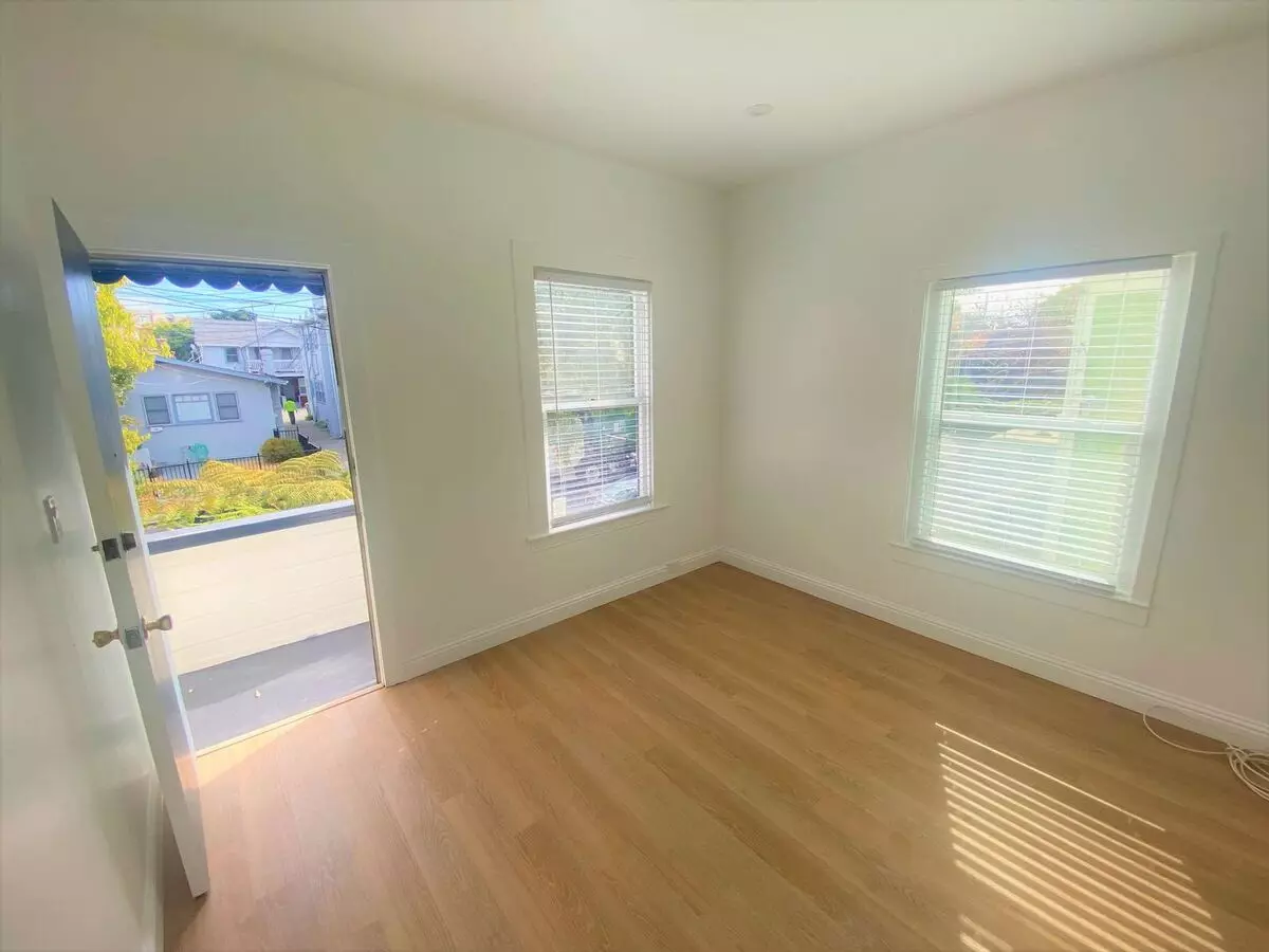 4327 Essex Street, Emeryville, CA 94608 photo 5