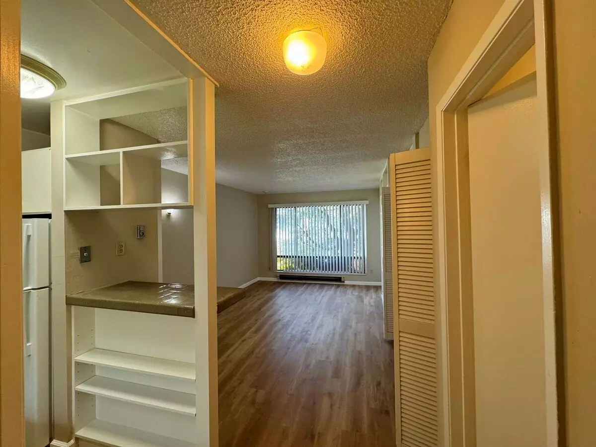 3 Admiral Drive #263 photo 3