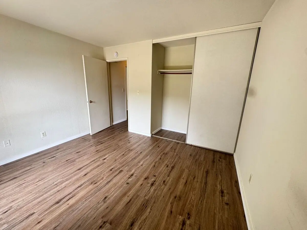 3 Admiral Dr Emeryville, CA 94608 photo 3