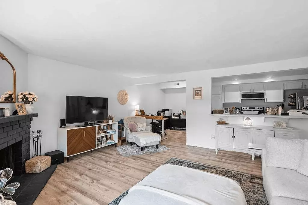 1040 East Washington Avenue - 21` photo 2