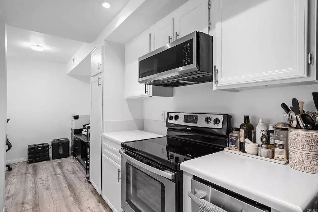 1040 East Washington Avenue - 21` photo 5