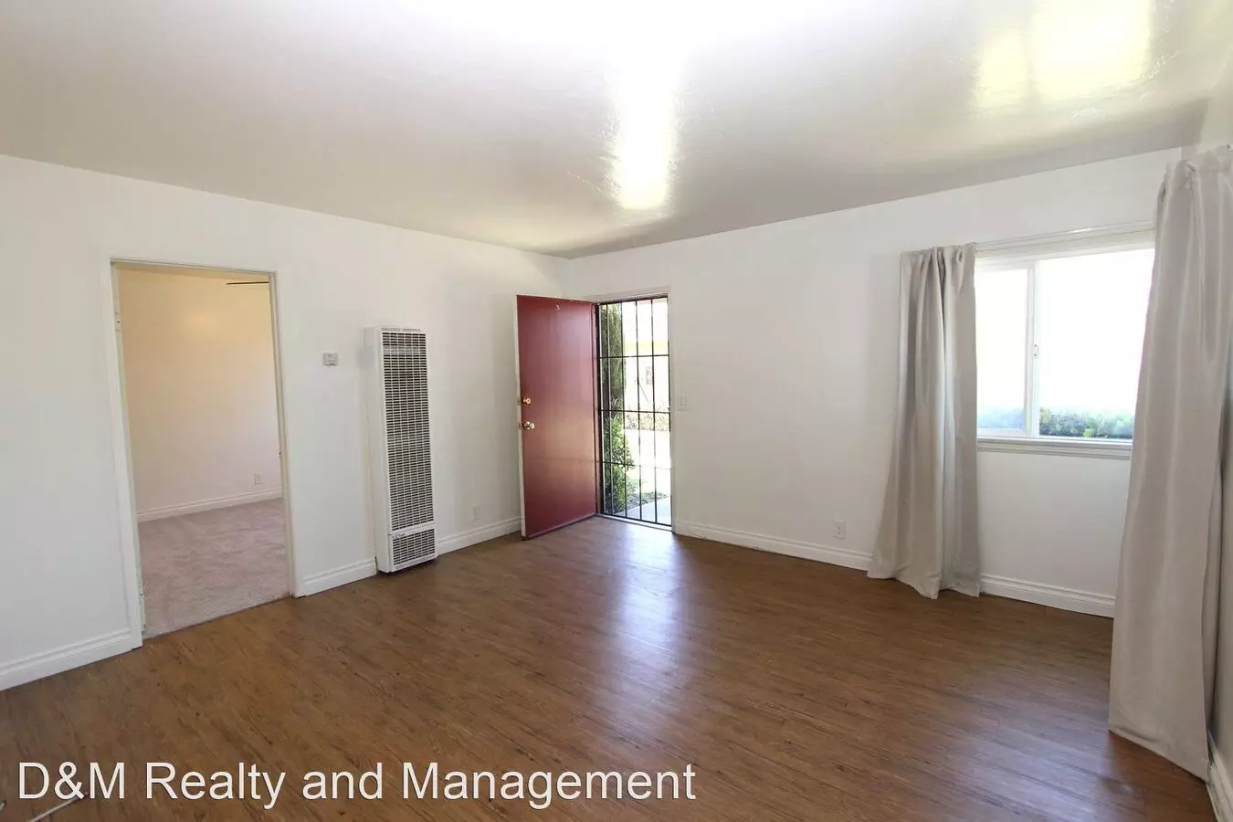 1119 E. Grand Avenue Duplex photo 3