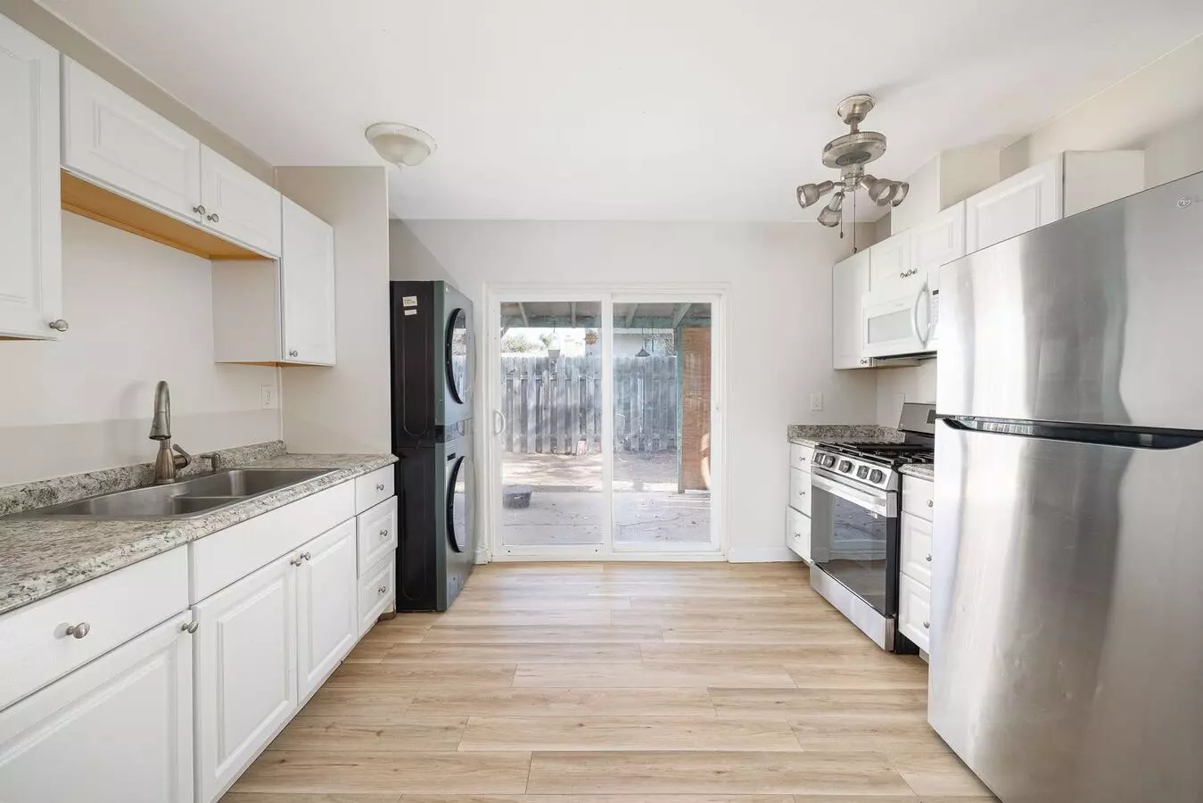 767 Ball Ave photo 3