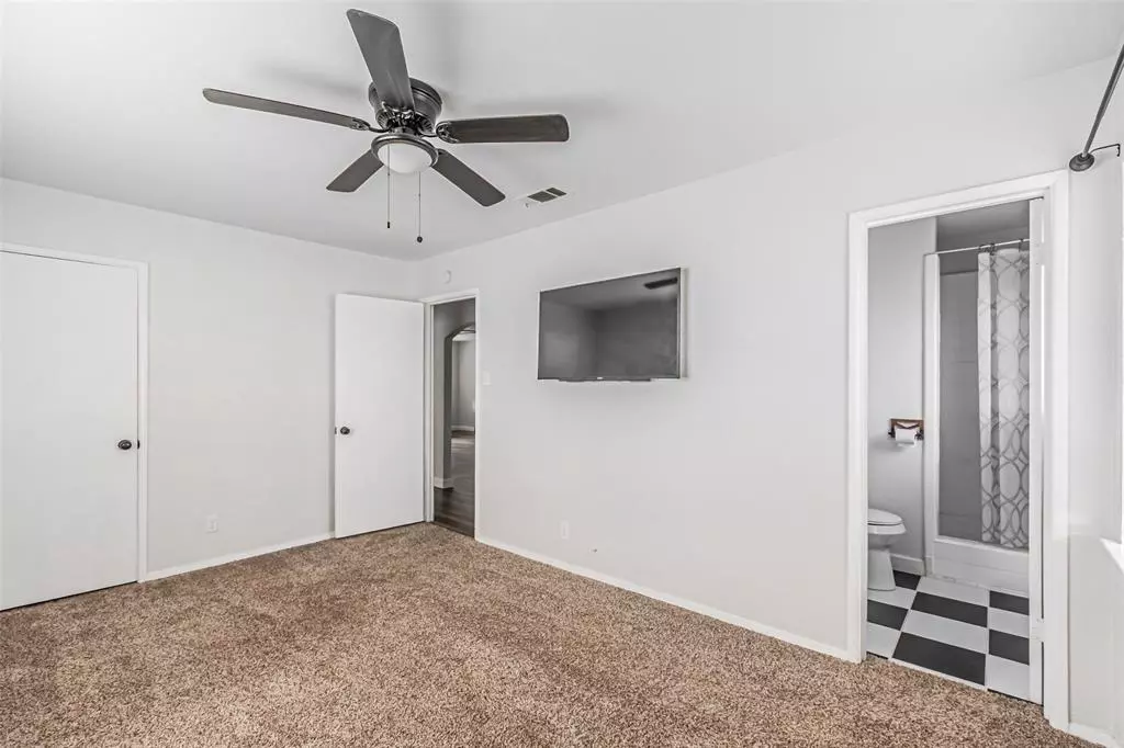 308 Franklin Drive, Euless, TX 76040 photo 5
