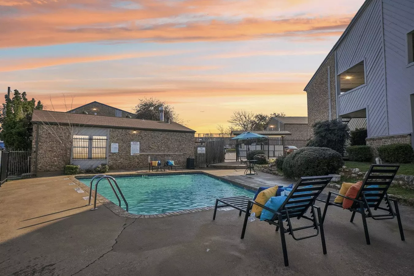 Hillside Village Apartments photo 4