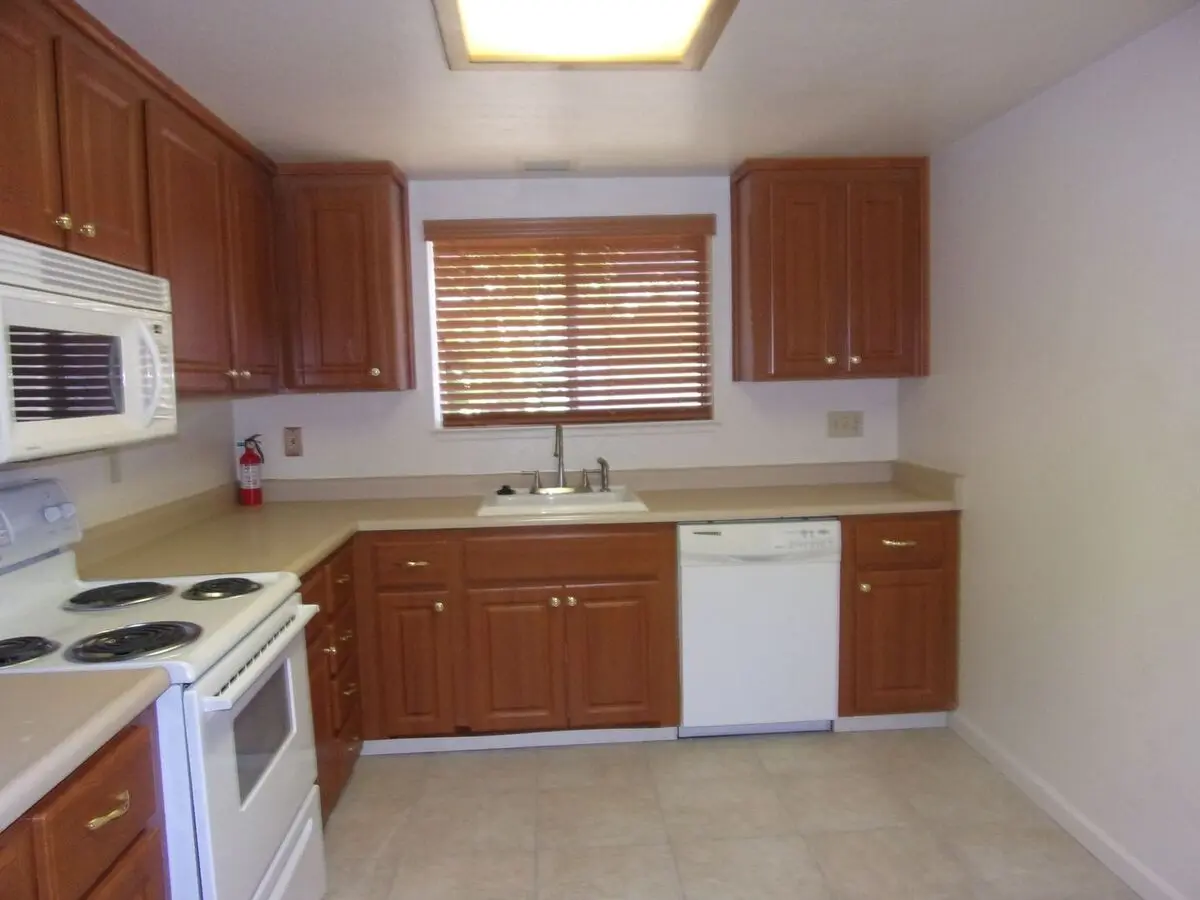 1941 Grande Cir., #69 photo 3