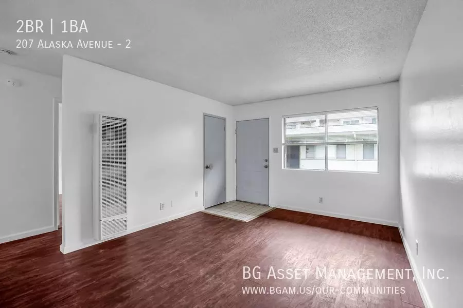 207 Alaska Ave photo 3