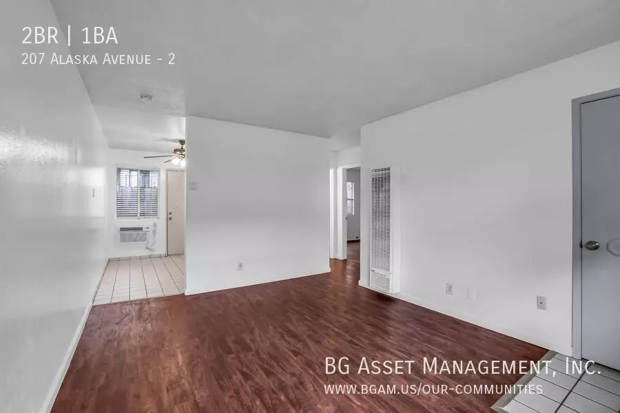 207 Alaska Ave photo 4