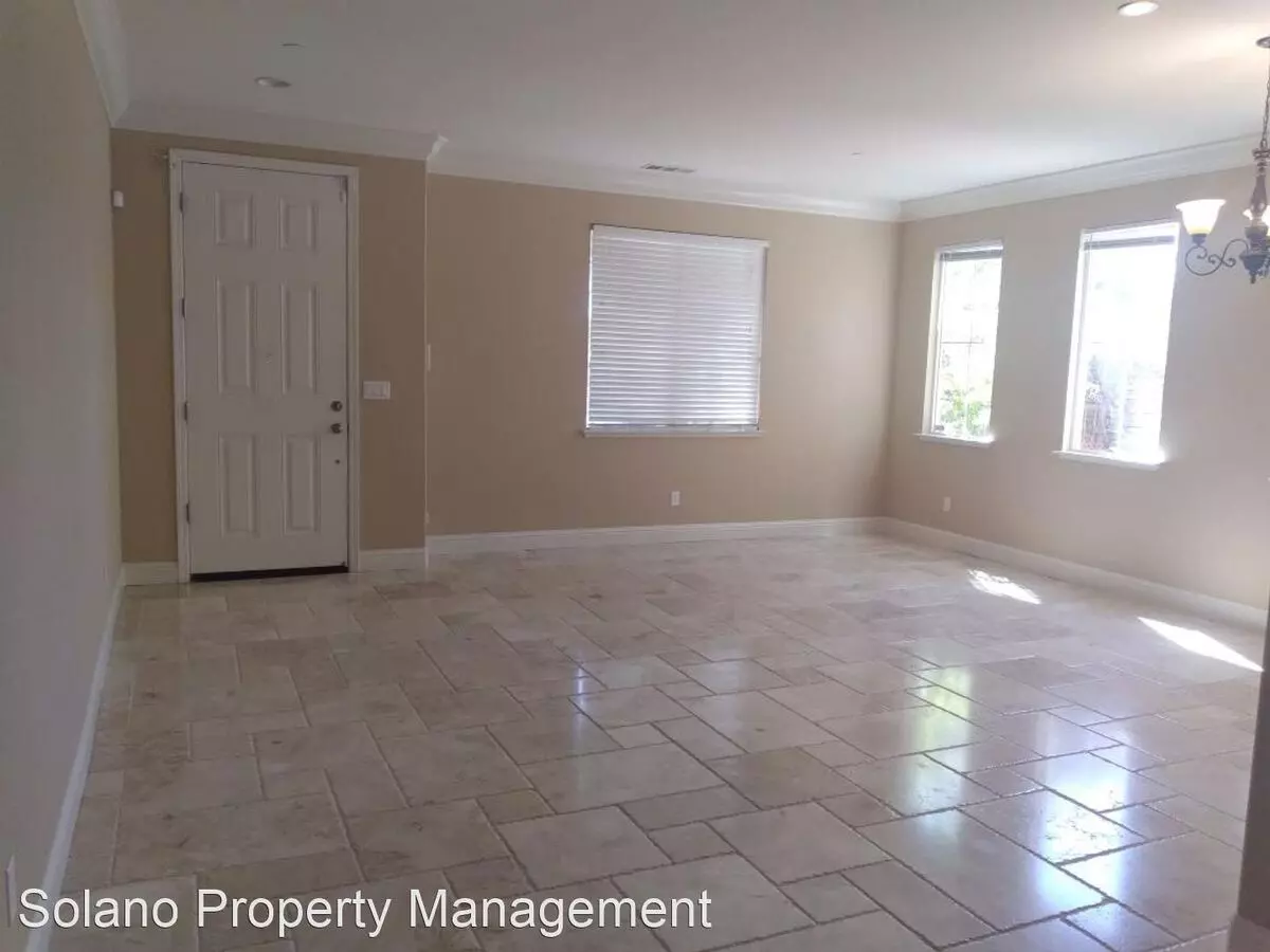 3891 Danbury Way photo 4