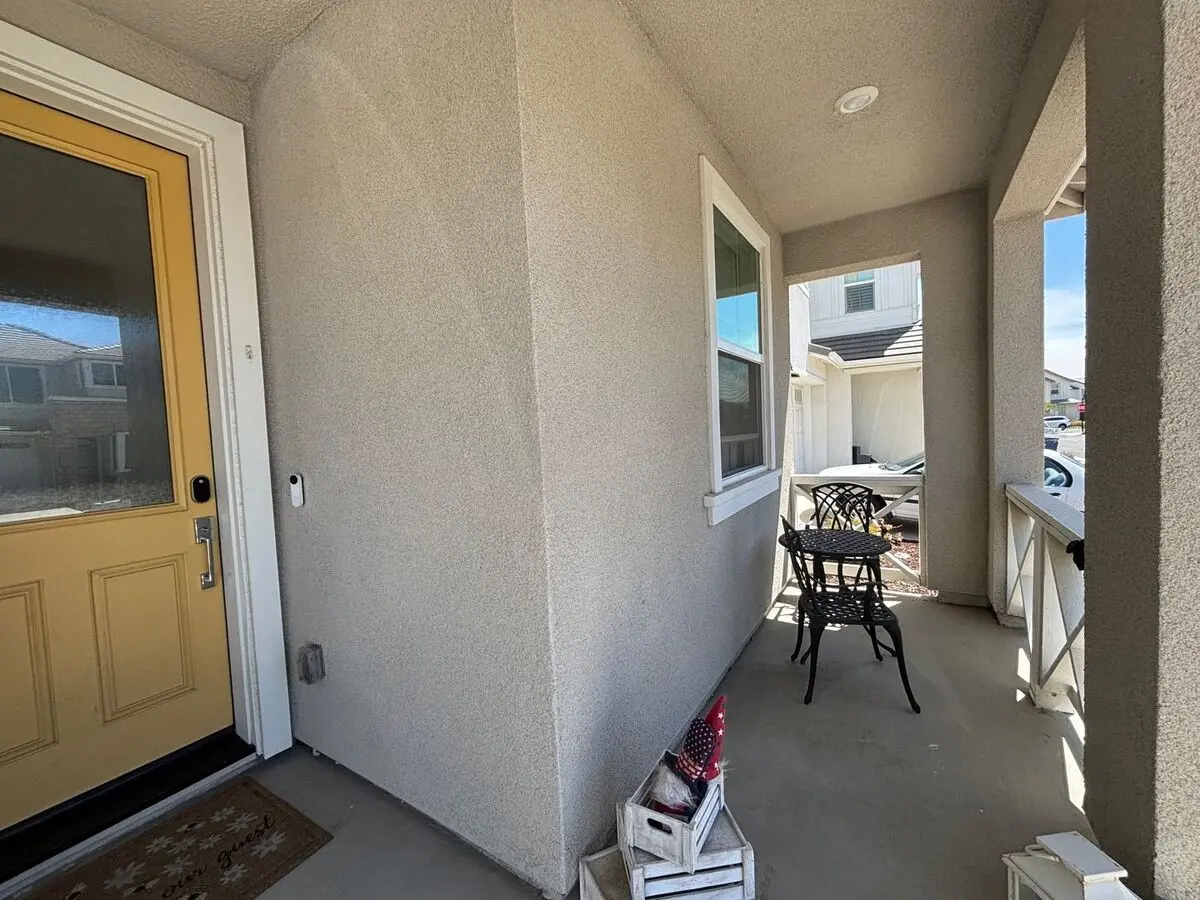 5br/3ba In Canon Station, Fairfield With Solar – $4,299/mo photo 5