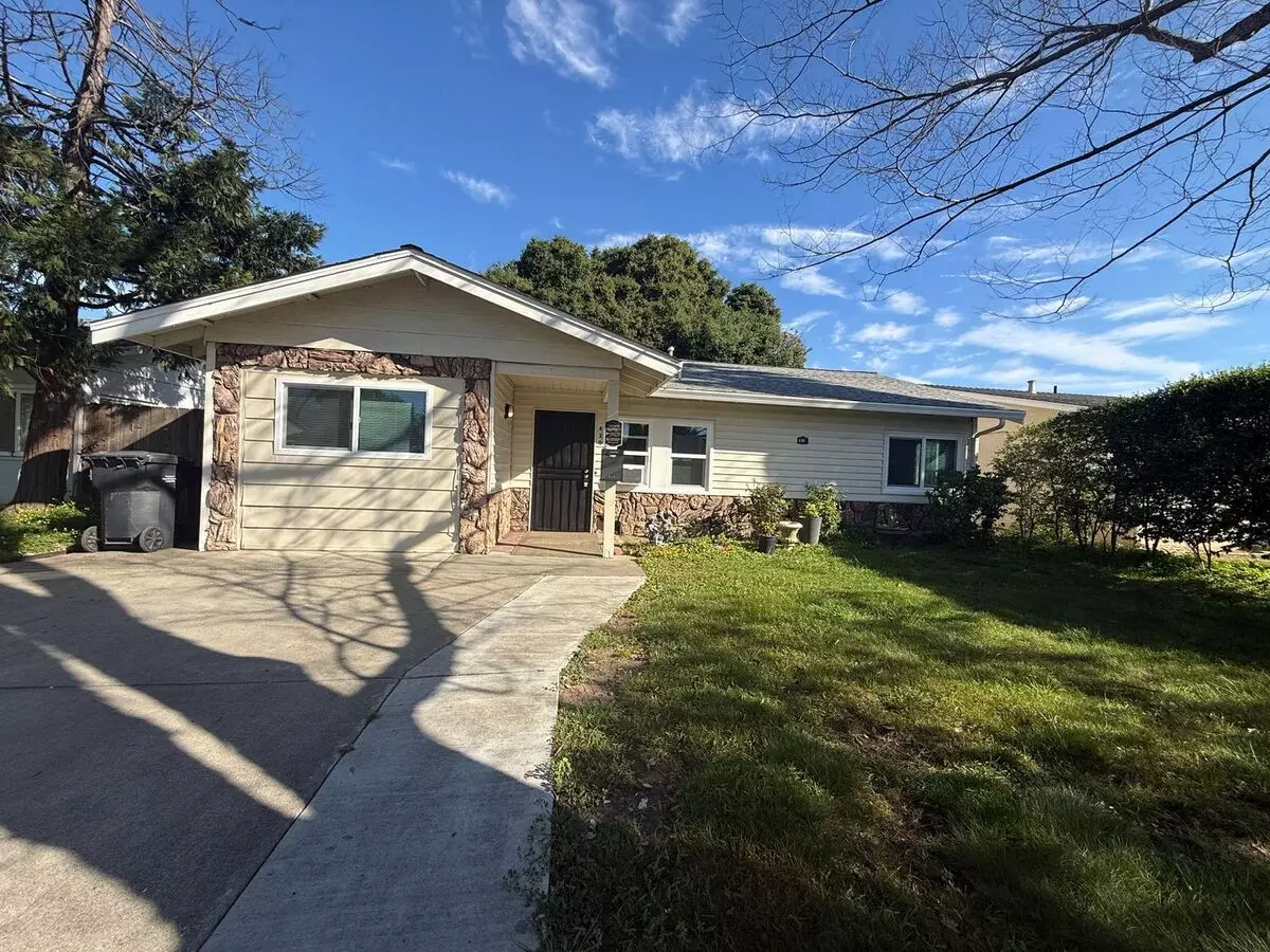 430 Bell Ave Fairfield, CA 94533
