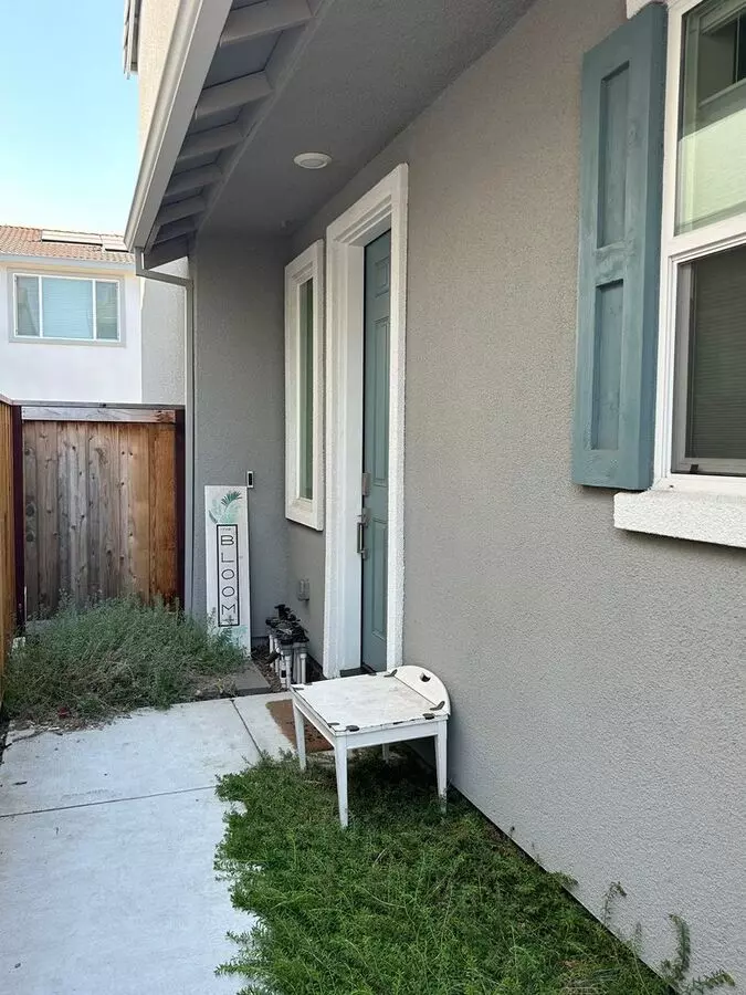 Newer Home With Solar photo 5
